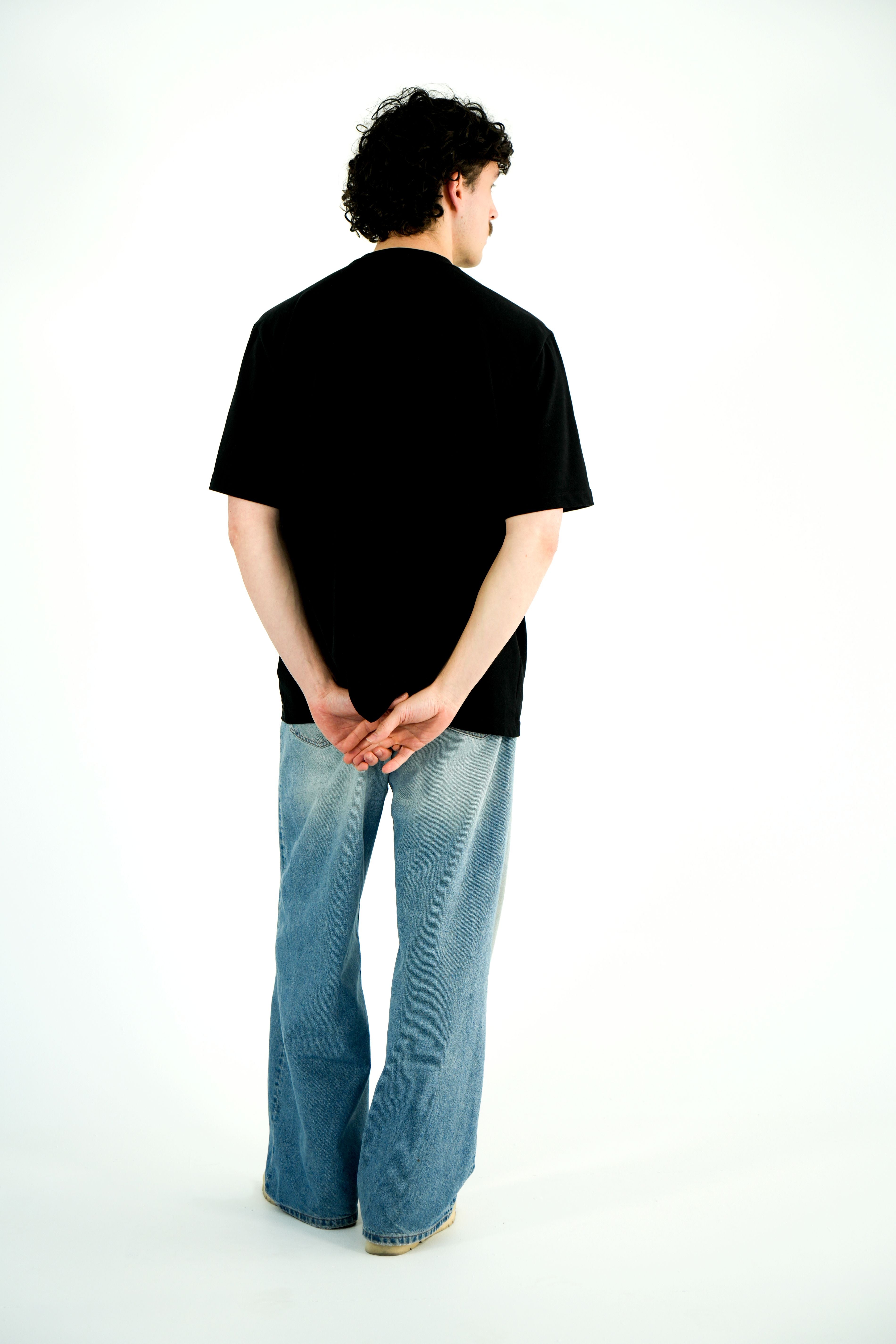 T-SHIRT BRODÉ NOIR